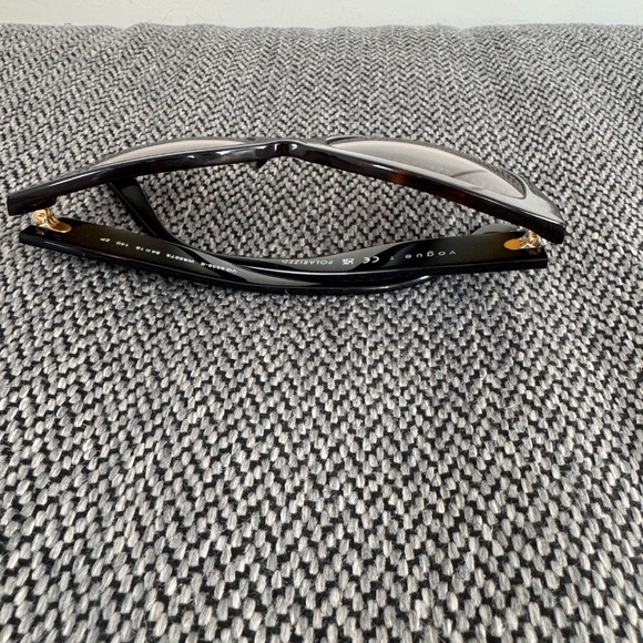 NEW Vogue Ladies Sunglasses, VO 5338-S Eye Sunglasses Black Plastic Frame - Picture 9 of 10